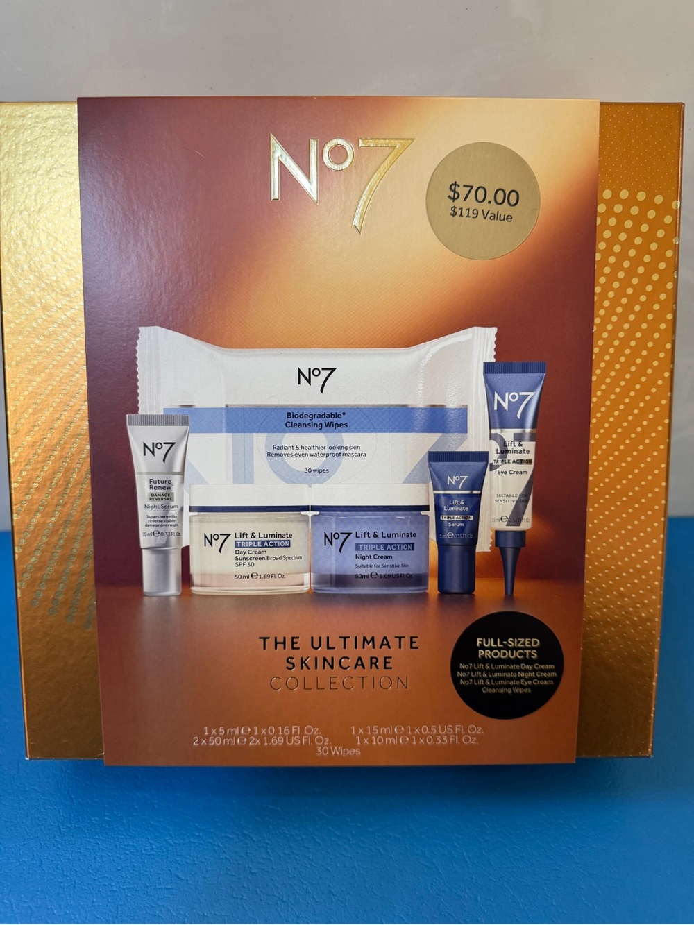 No7 Lift & Luminate Ultimate Skincare Set - Blue & White